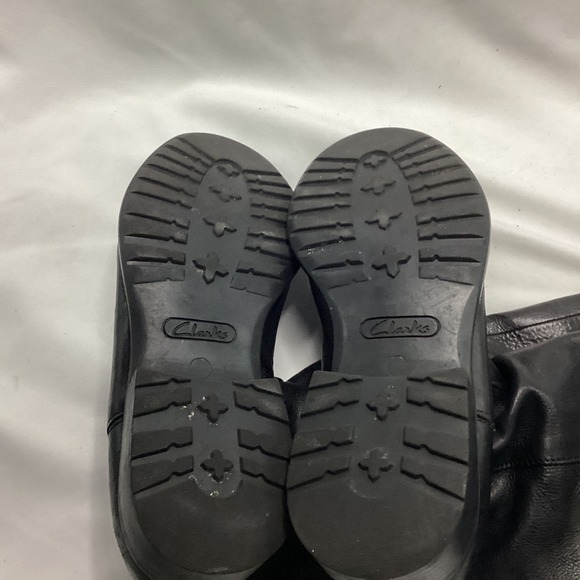 Clarks Black Leather Knee High Boots Buckle Zip Women Size 7.5 M - Picture 5 of 11